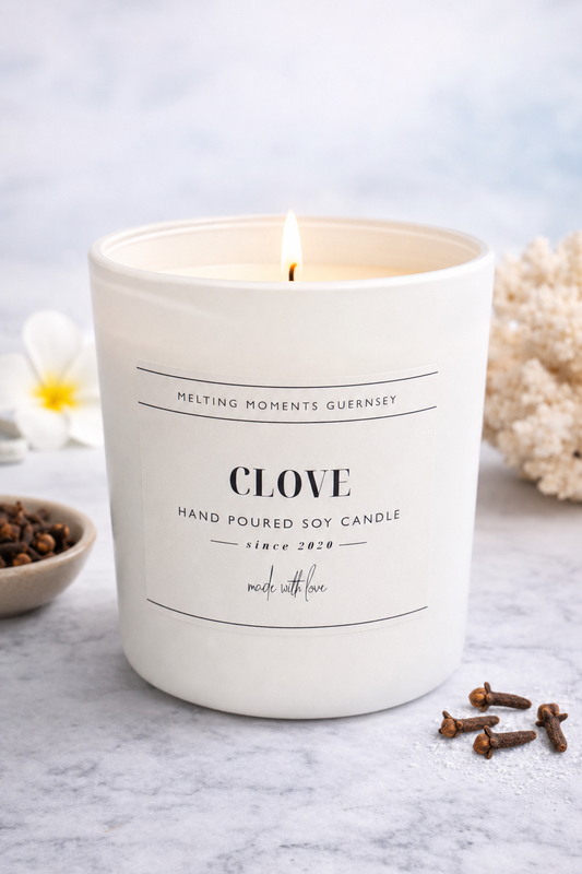 Clove Candle