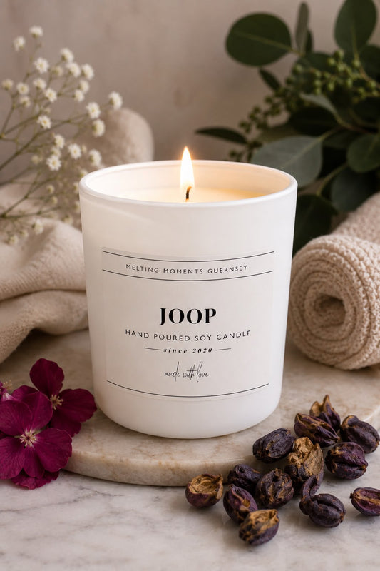 Joop Candle